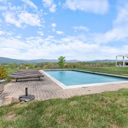 Rustic Baileys Retreat Cabin Near Wineries! Crozet المظهر الخارجي الصورة