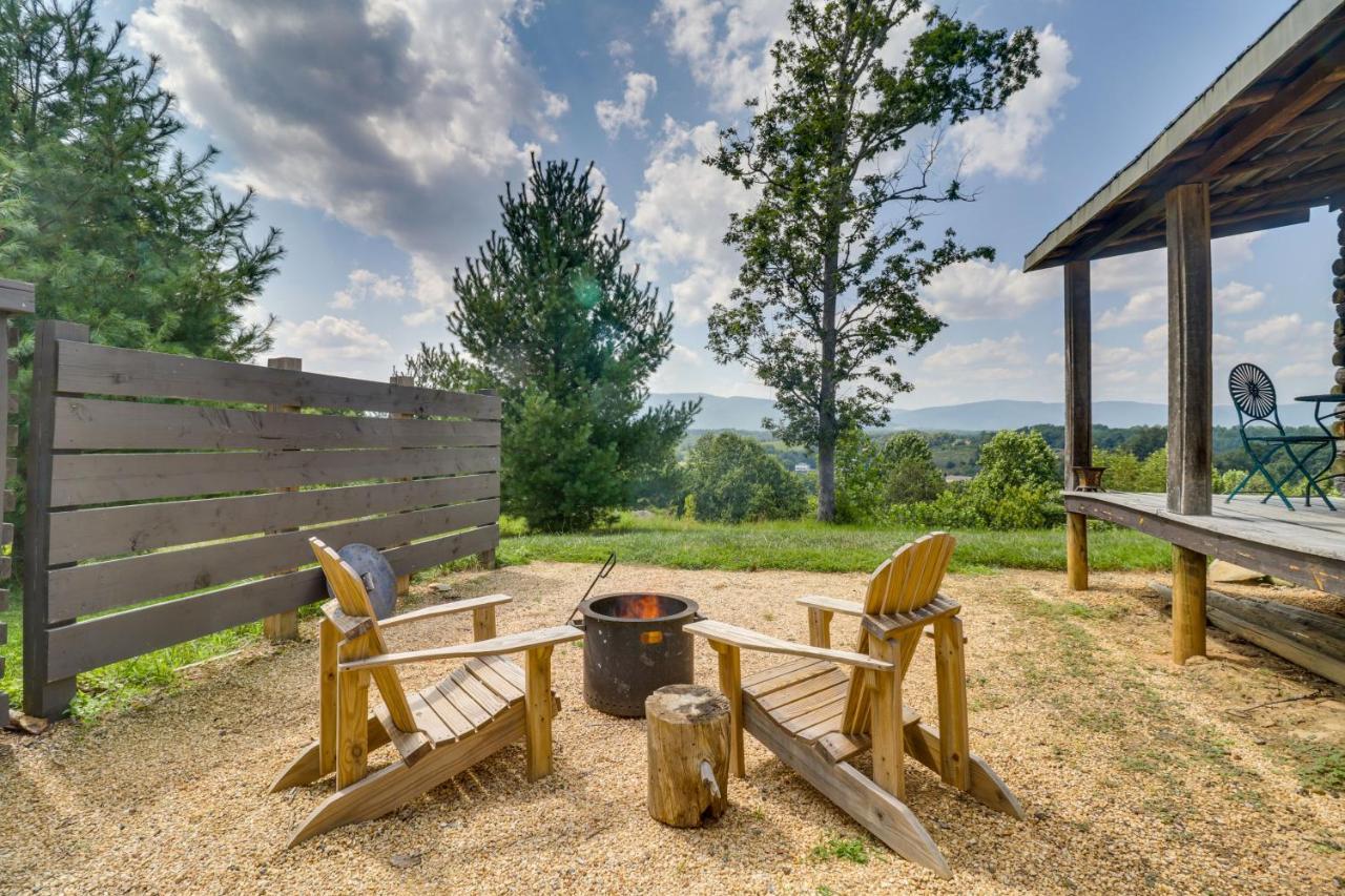Rustic Baileys Retreat Cabin Near Wineries! Crozet المظهر الخارجي الصورة