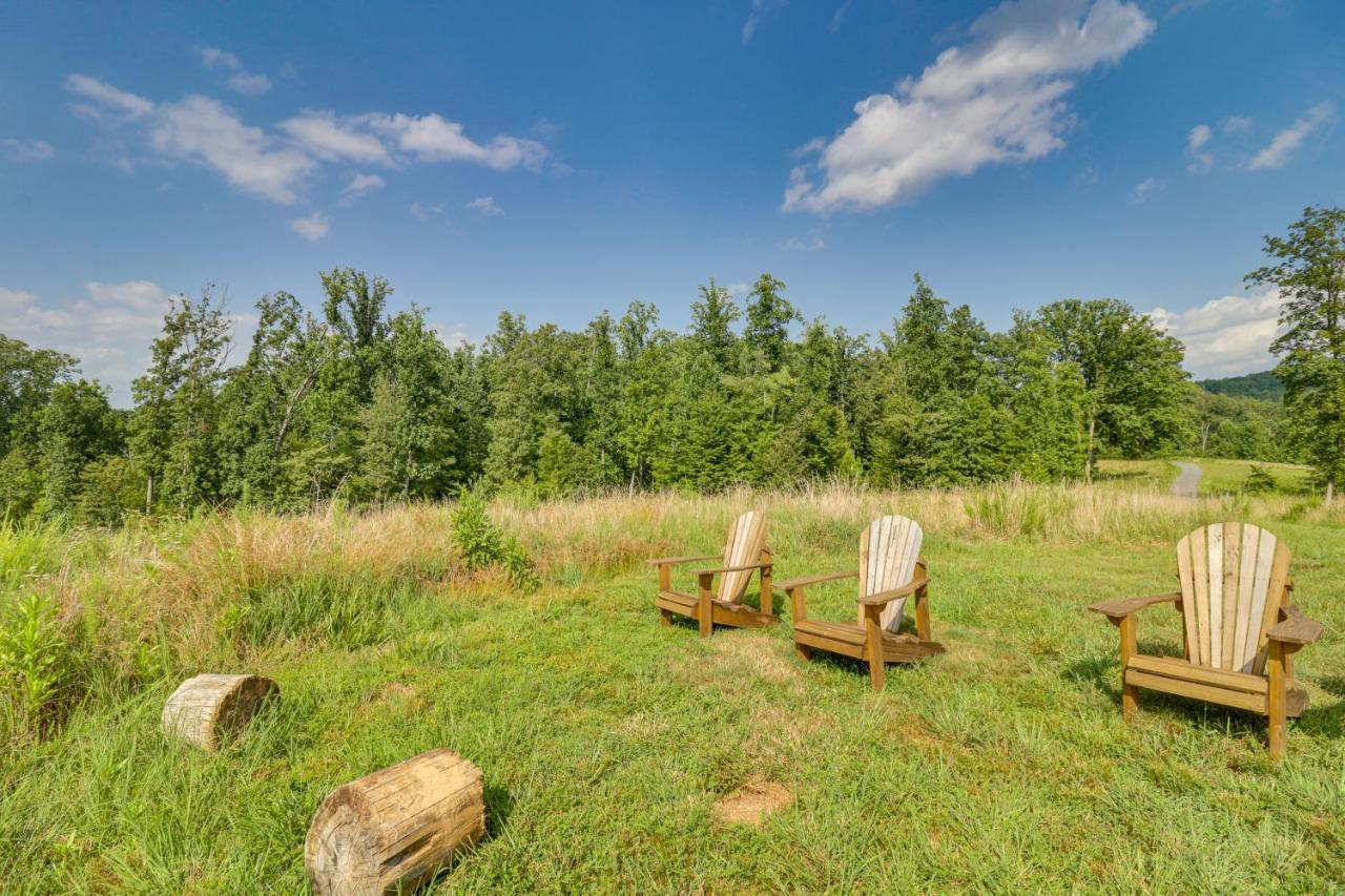 Rustic Baileys Retreat Cabin Near Wineries! Crozet المظهر الخارجي الصورة