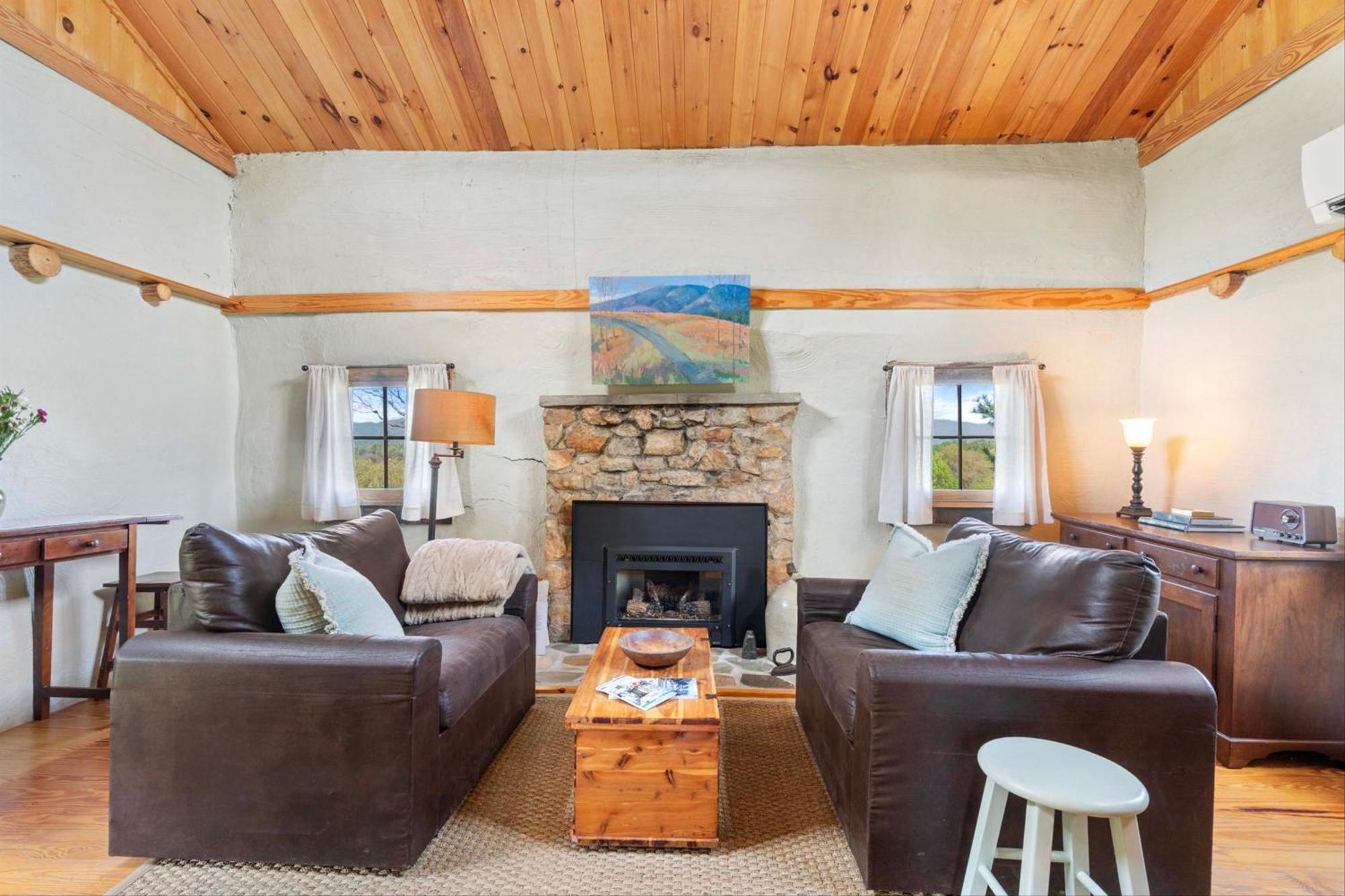 Rustic Baileys Retreat Cabin Near Wineries! Crozet المظهر الخارجي الصورة